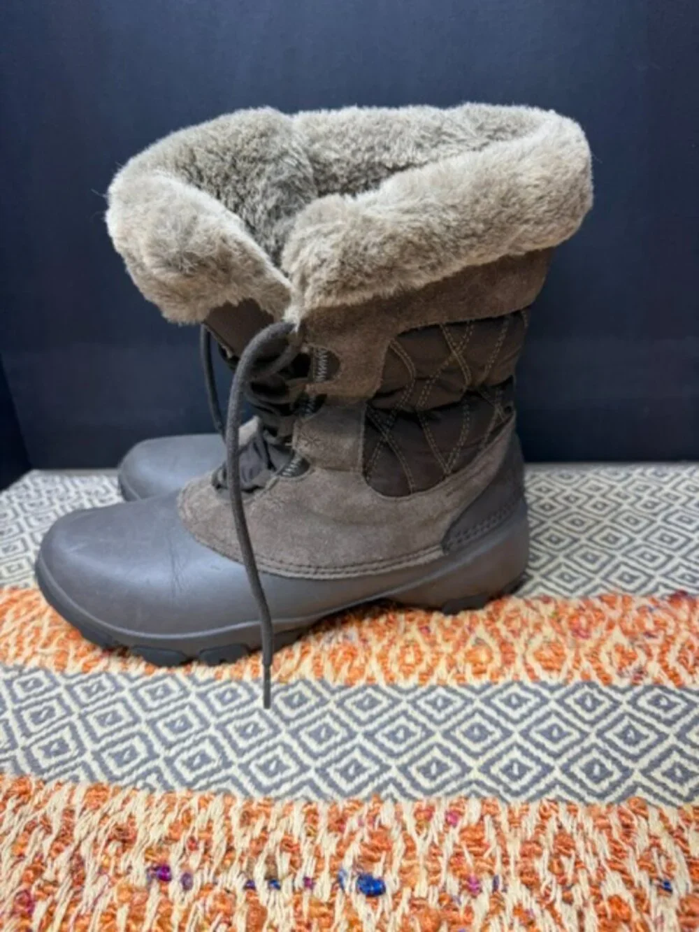 Columbia Sierra Summette IV Woman's Size 10